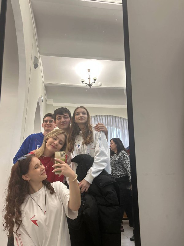 Шалунишка штрикеряу