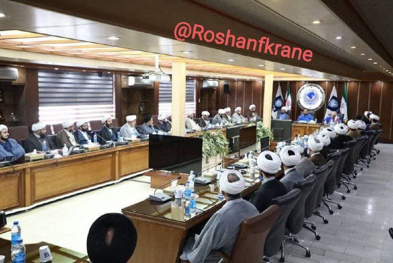 ‏اینجا حوزه علمیه نیست