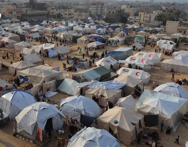 ‏في هذا اللَّيل يجتمع علينا البردُ …