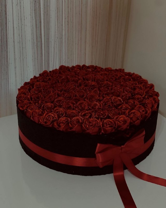 باکس ۱۰۰ شاخه رز سوپر شاین