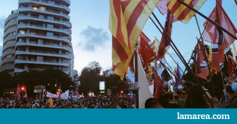 ***📎******📎*** Article de la Marea sobre la repressió de l'antifeixisme al País Valencià.
