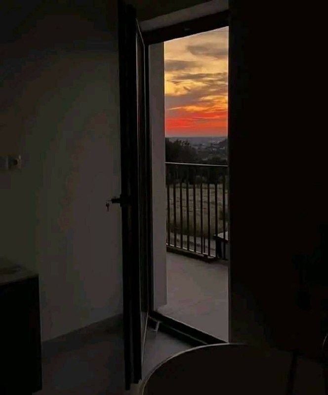 ‏إن ضَلّ قَلبِي فَقَلبِي أَنتَ تَعرِفُهُ
