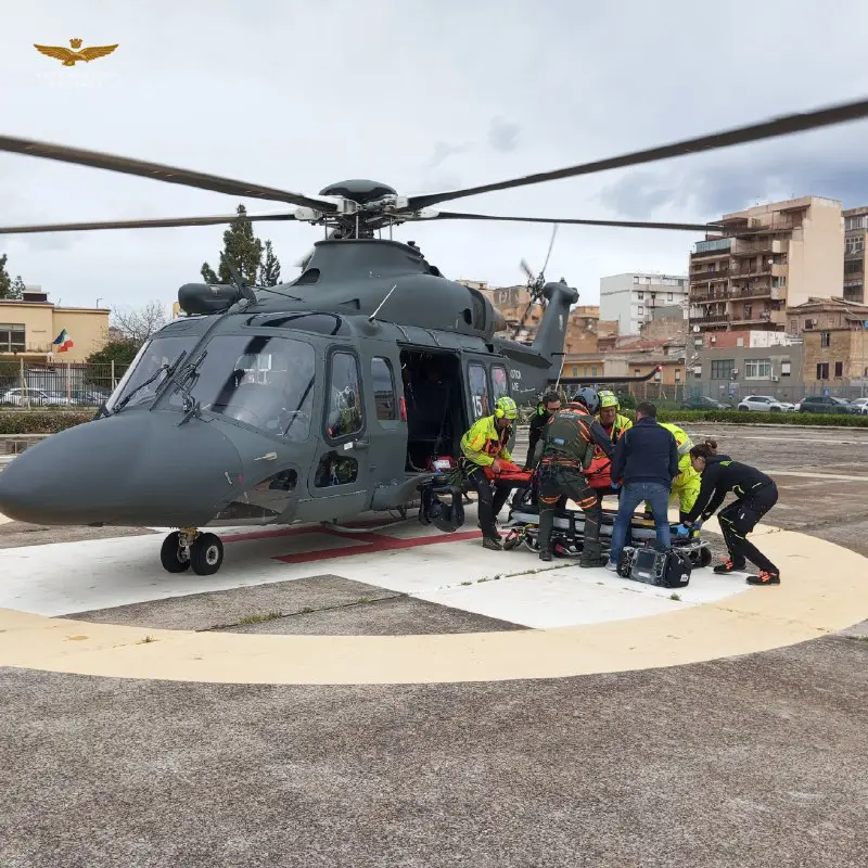 **Oggi un equipaggio dell'82° Centro SAR dell'Aeronautica Militare a bordo di un elicottero HH-139, ha effettuato, in collaborazione con il …