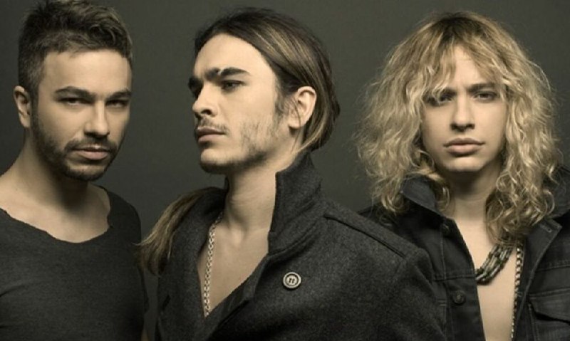 ***🎶***Airbag llega a San Juan.