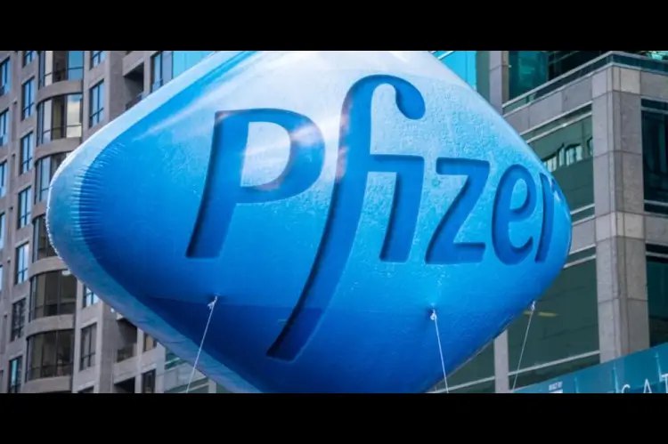 COMO A PFIZER E O DEPARTAMENTO …