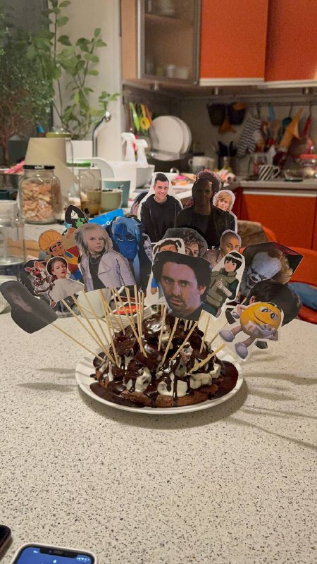 hear me out cake ***✅***