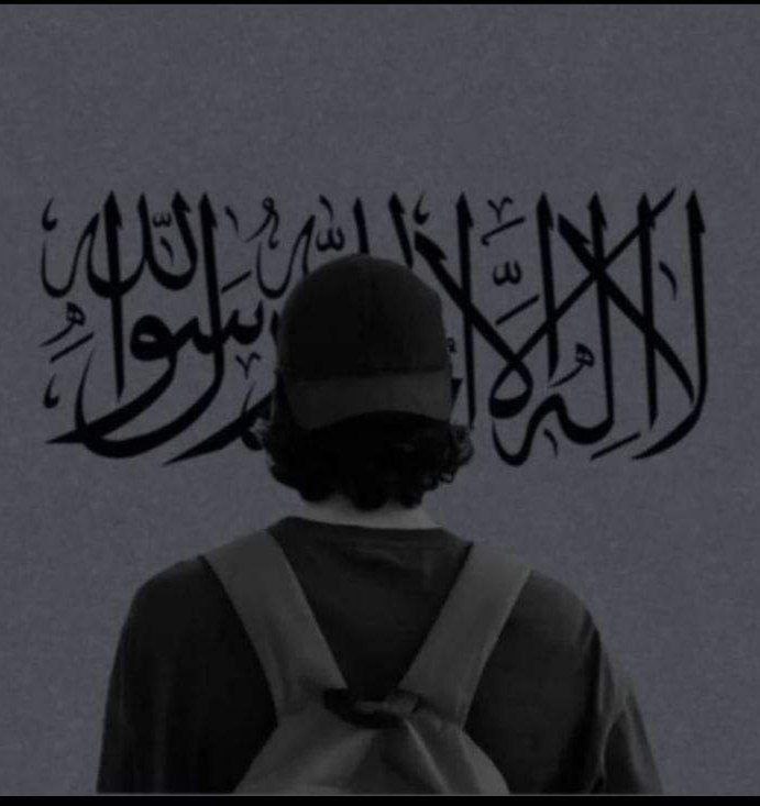 موعاویەی کوڕی قوڕە کە بەرگ و …