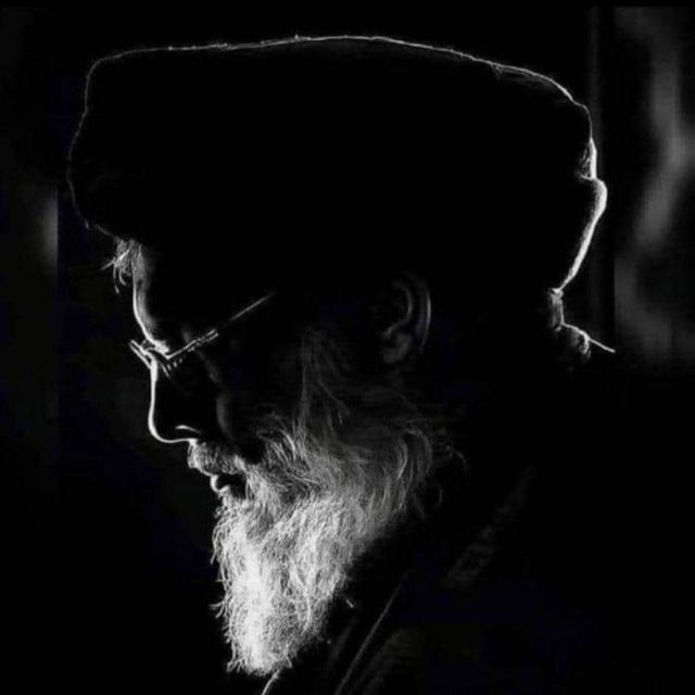 ما أحقر حياتنا بدونك .. يامولاي