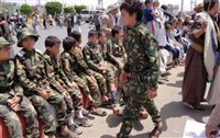 تحذير حقوقي من استمرار تجنيد الأطفال …