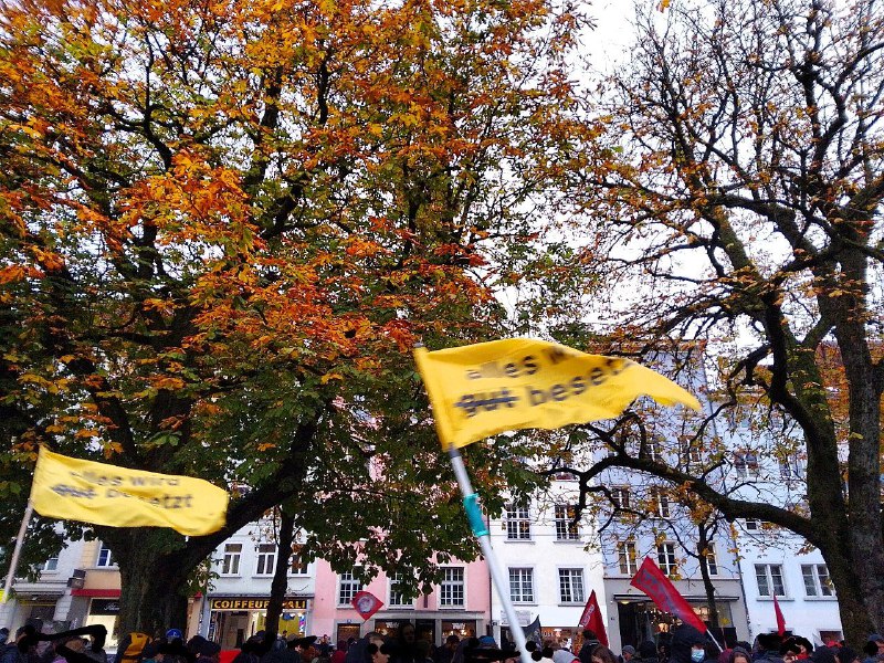 Demo besammelt sich, kurz vor dem …