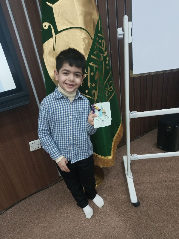 وبيد الموالي الأكبر قليلًا رِضا