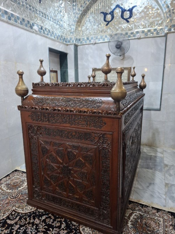 **قبر المجدد الأول السيد محمد حسن …