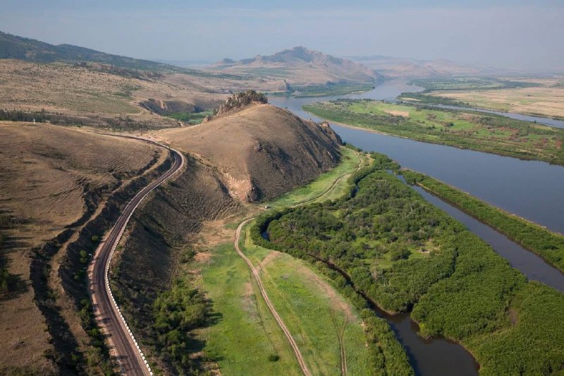 Бурятия. Трасса М55. Долина реки Селенга. …