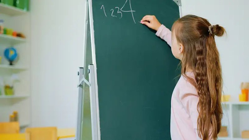 10 عادات دراسية تُعيد طفلك إلى …