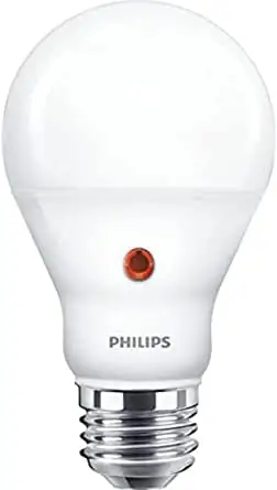 ***👀*** Philips Lighting Lampadina LED con Sensore Crepuscolare, Equivalente a 60W, Attacco E27, non Dimmerabile, Luce Bianca Calda