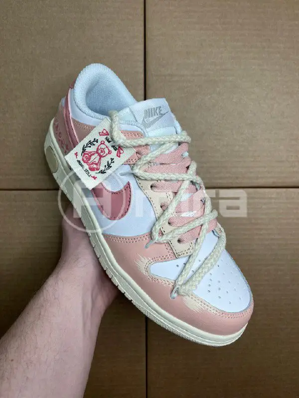 Nike SB Dunk (бело-розовые)