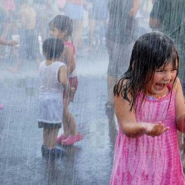 هوا کبود شد این ابتدای باران …