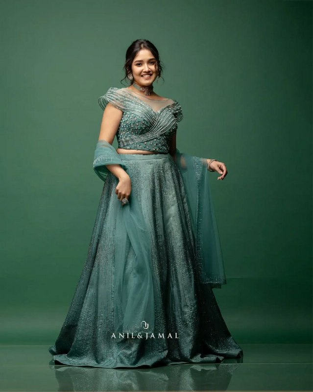 Anikha Surendran 💃