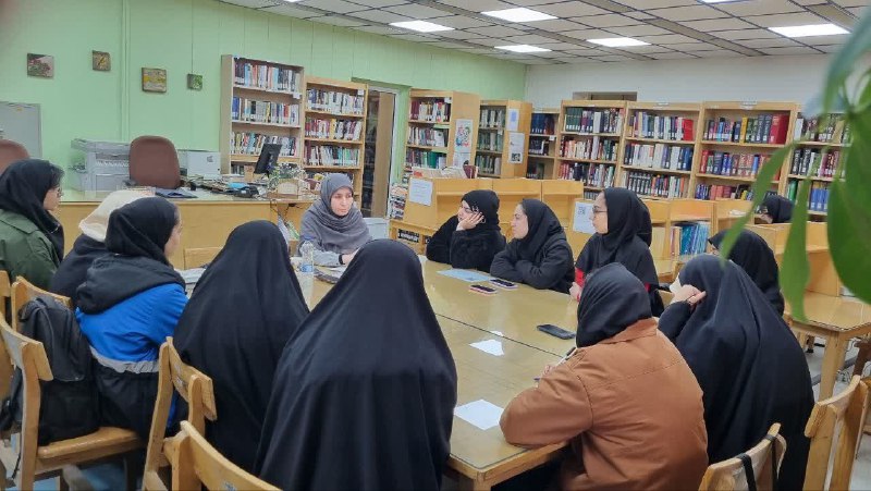 ***?***نشست نقد و بررسی رمان خیال …