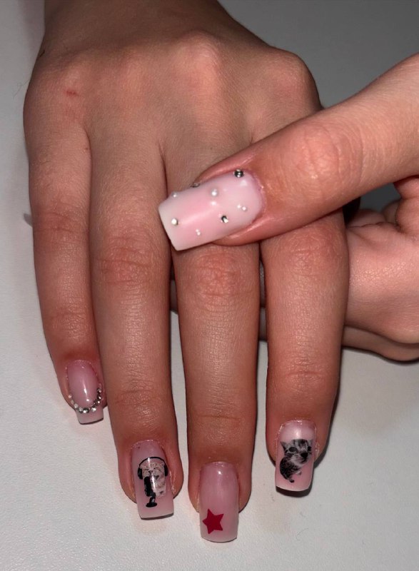 nails and designs)<3