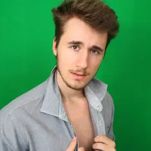 BUONASERA SIGNORI, Siamo in Live su LOL nella giungla degli iron, 5 sub e scegliete il pick, venite