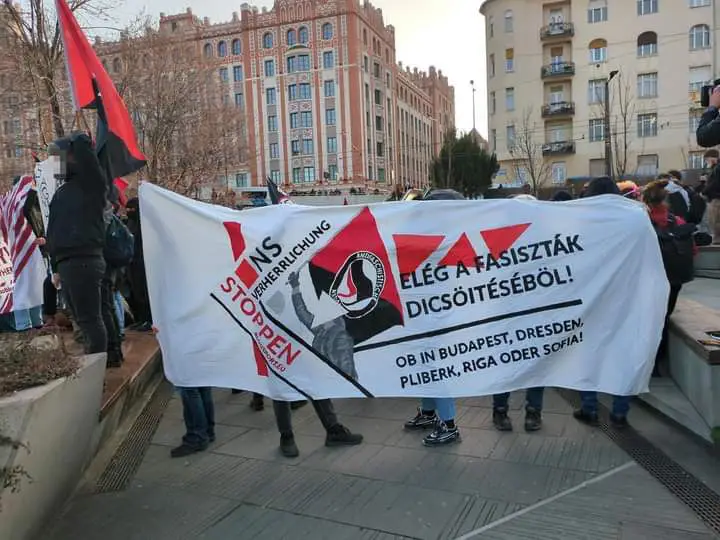 250 antyfaszystów protestowało przeciwko faszystowskiemu spędowi …