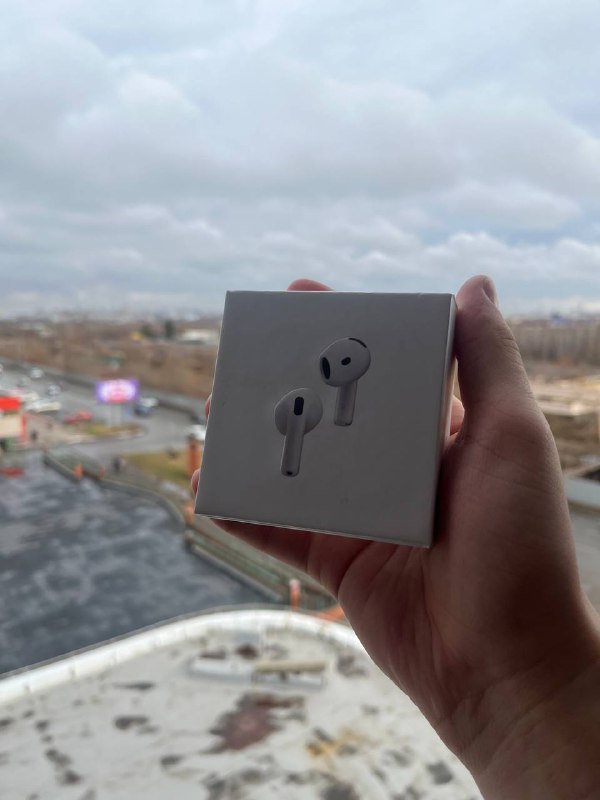 **AirPods 4**