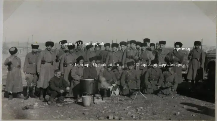 **Աբվերի հայ զինծառայողները Ղրիմում, 1943թ.։