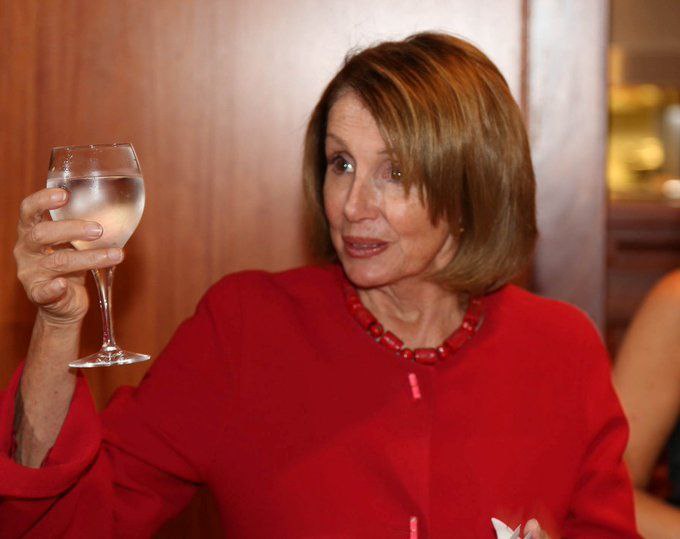 Nancy Pelosi and her husband appear …