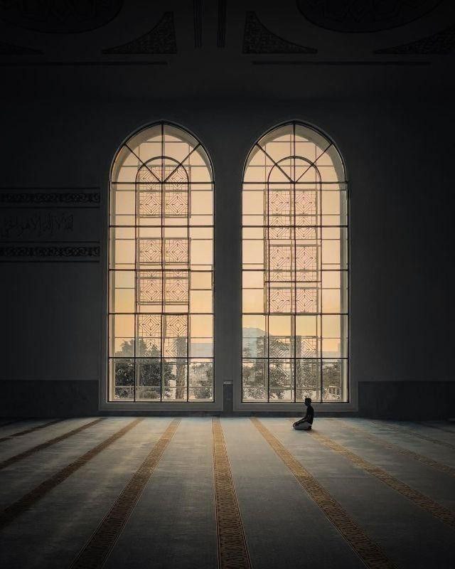 - يؤدب الألم صاحبه يصقِلهُ صقلًا …