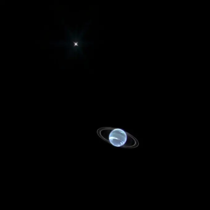 Netuno e a lua Tritão registrado …