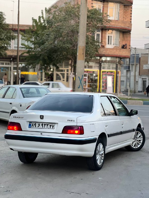 ?اتو گالری سرداران?