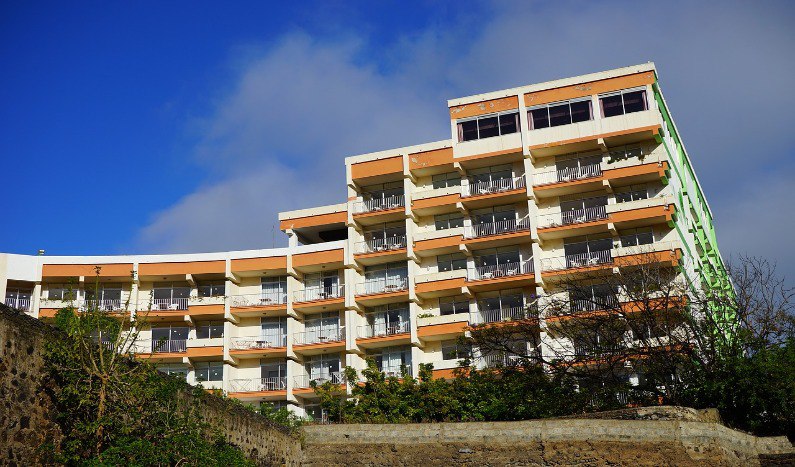 **La evolución del sector hotelero a …