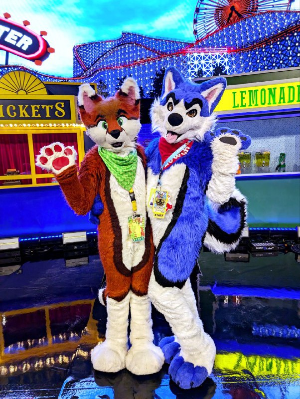 Husky and Fox at the carnival!