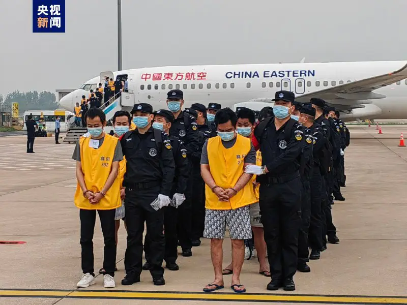 680余名中国籍涉赌诈违法犯罪嫌疑人被分批从柬埔寨押解回国