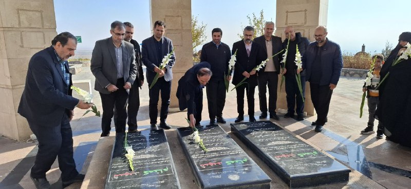 پیک دانشگاه آزاد اسلامی شبستر