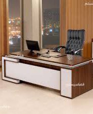 اگرچه عشق میز و اهرمش هست