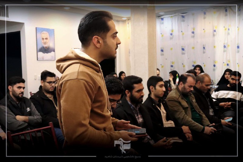 | حَکیم |