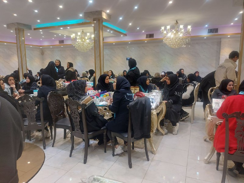 آکادمی زیبایی ومراقبت از پوست ومو⚘️⚘️