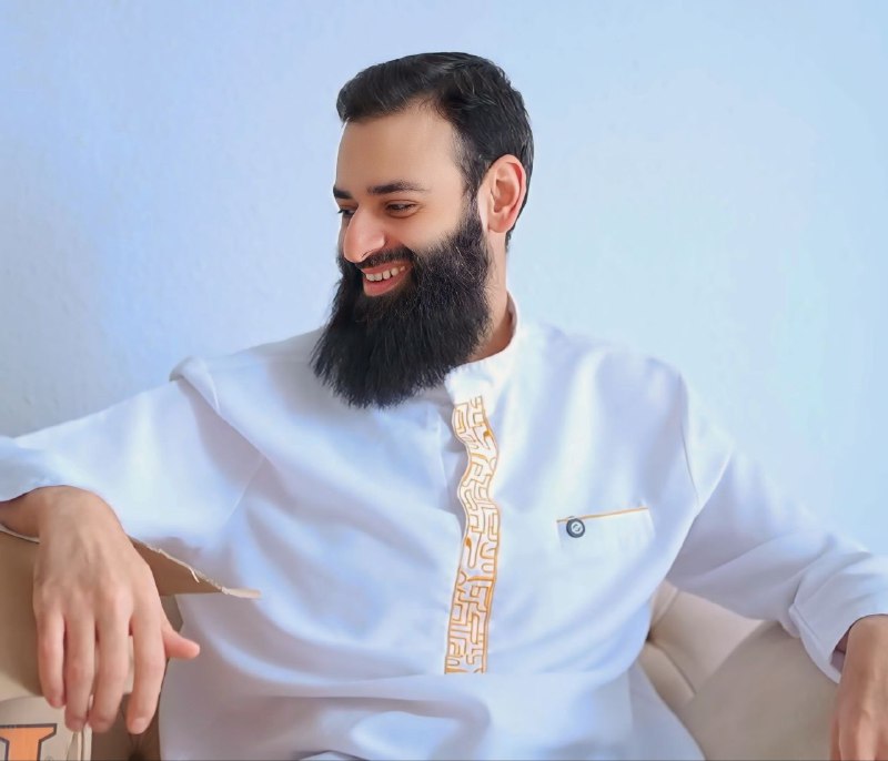 ‏قال الفضيل بن عياض: **من عظّم …
