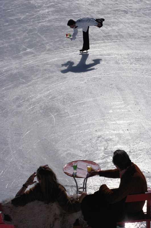 Skating Waiter. 1978