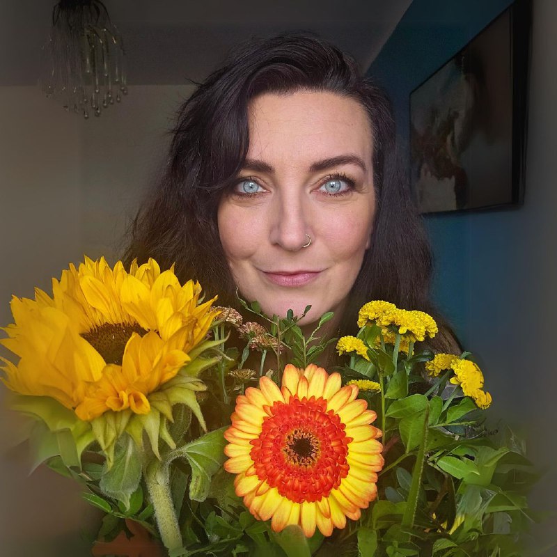 Birgit Weinberger - Schamanin, Hexe, Schoßraumpriesterin