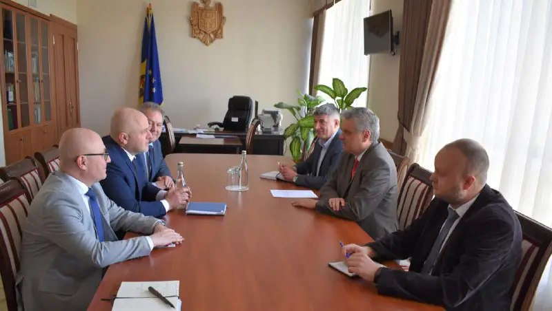 Întrevederea viceprim-ministrului Oleg Serebrian cu președintele …