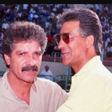 چشمانِ بازِ بسته