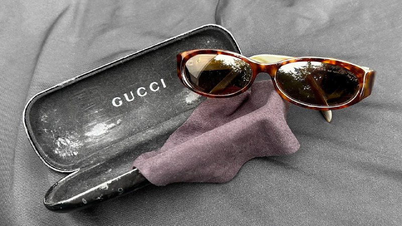 **Gucci Sunglasses** *****👕*****