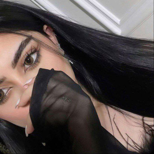لا أرى أحد ، أنا أرى …