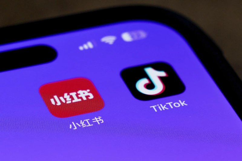 [原来我们同属工人阶级！：Tiktok难民涌入小红书](https://telegra.ph/%E5%8E%9F%E6%9D%A5%E6%88%91%E4%BB%AC%E5%90%8C%E5%B1%9E%E5%B7%A5%E4%BA%BA%E9%98%B6%E7%BA%A7Tiktok%E9%9A%BE%E6%B0%91%E6%B6%8C%E5%85%A5%E5%B0%8F%E7%BA%A2%E4%B9%A6-01-20-2)