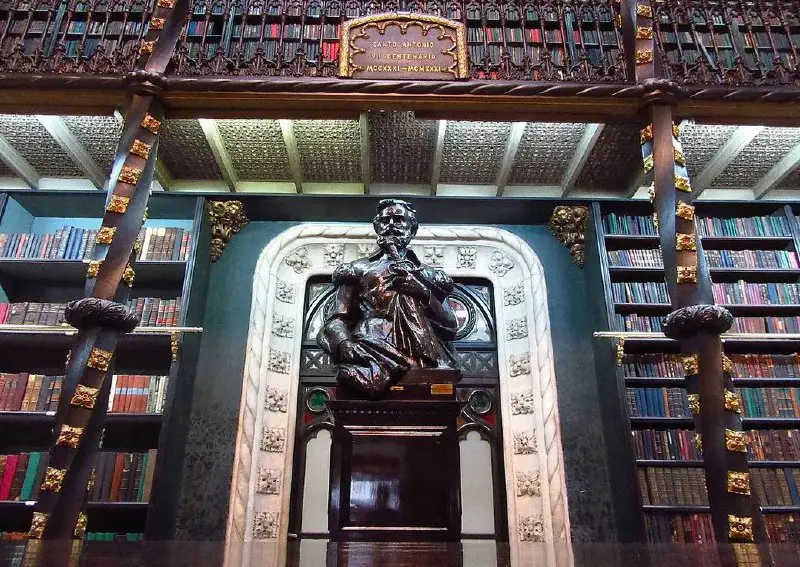 The **Royal Portuguese Cabinet of Reading**