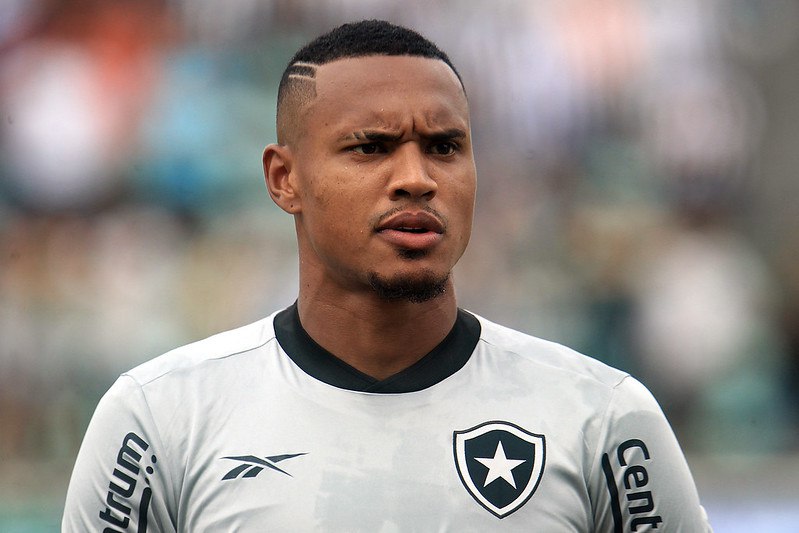 John, do Botafogo, é o goleiro …