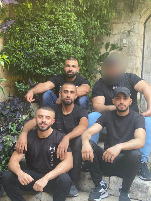 استبقلوه يا اب صالح ويا فارووق …